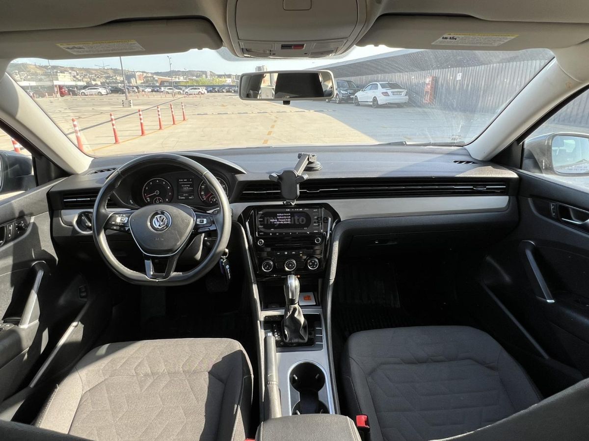 Volkswagen Passat - фото 4