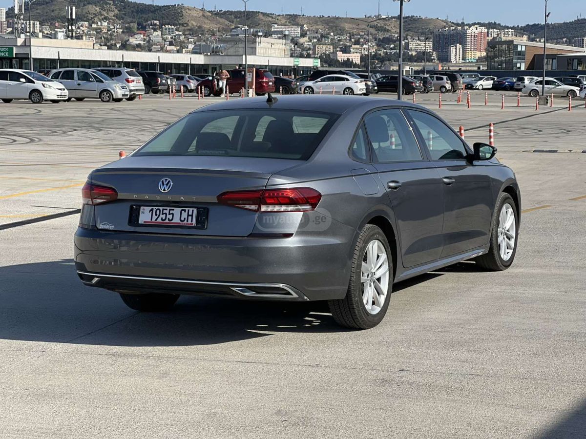 Volkswagen Passat - фото 8