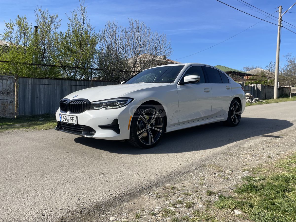 BMW 330 - фото 3