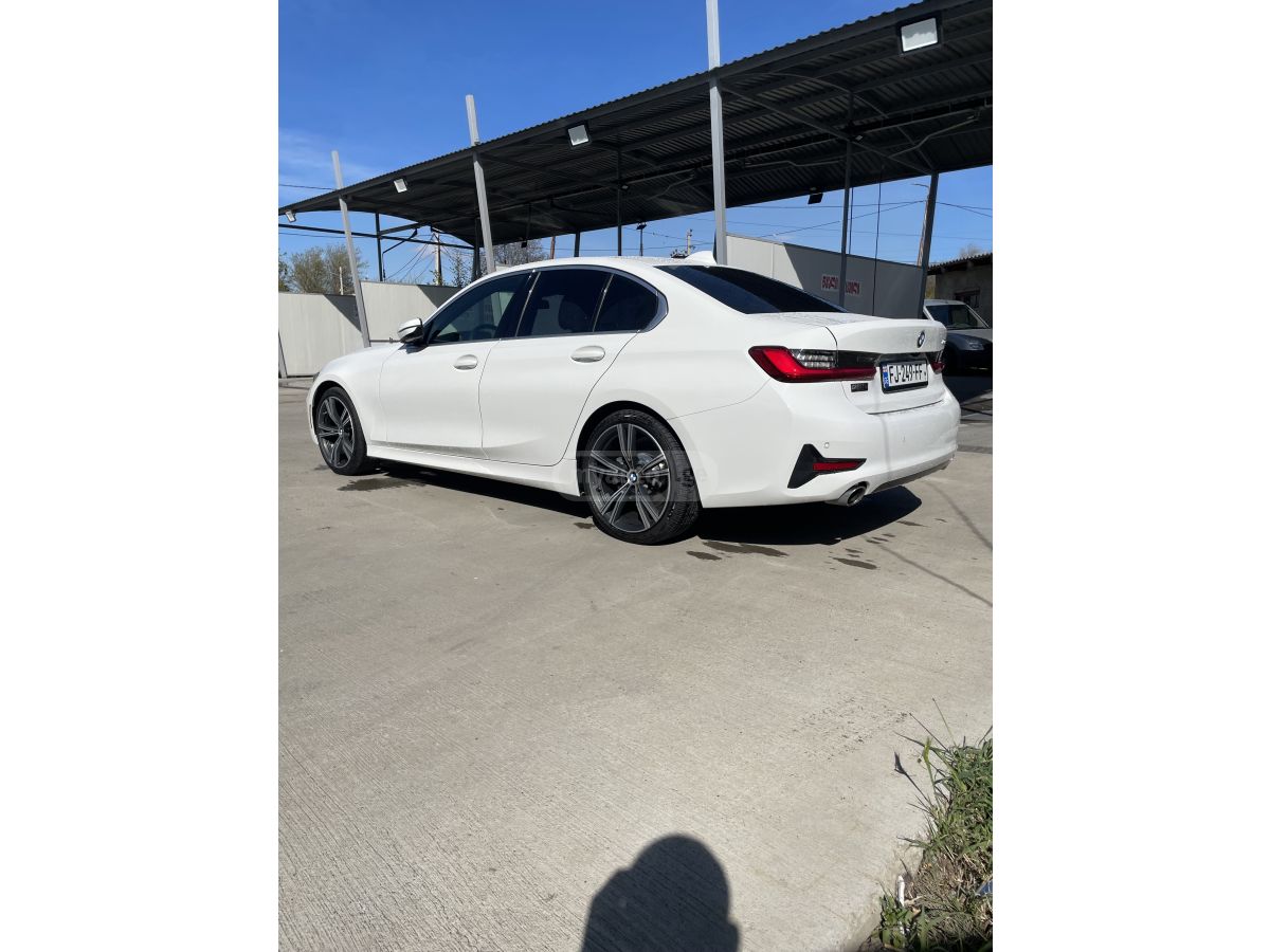 BMW 330 - фото 9