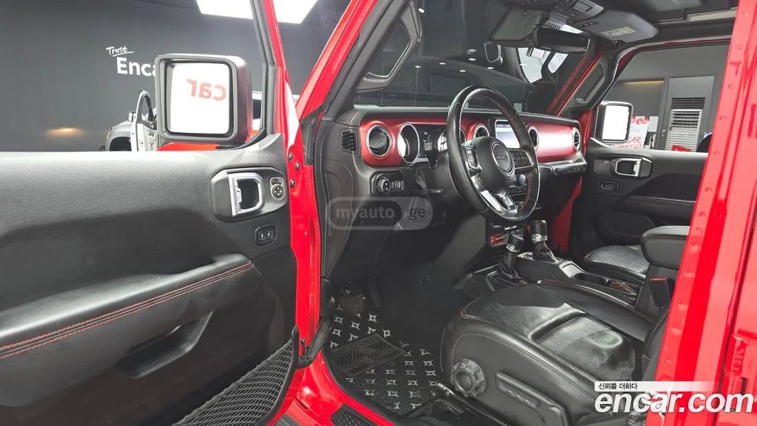 Jeep Wrangler - фото 11