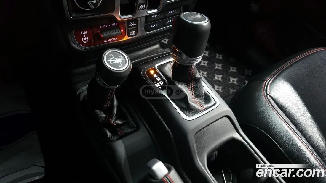 Jeep Wrangler - фото 9