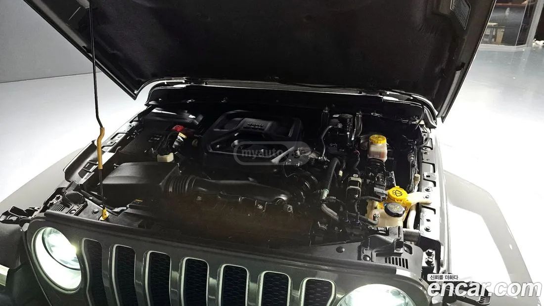 Jeep Wrangler - фото 6