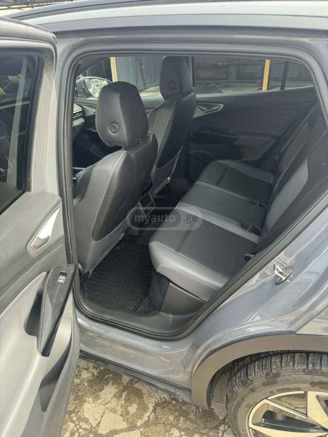 Volkswagen ID 4 - фото 7