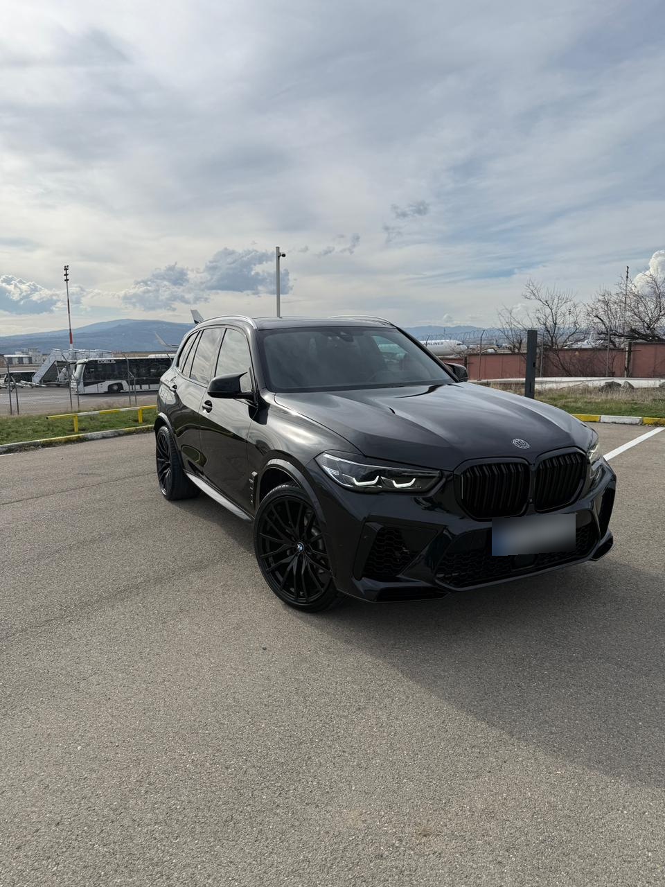 BMW xDrive40i 4dr All-Wheel Drive — миниатюра 1