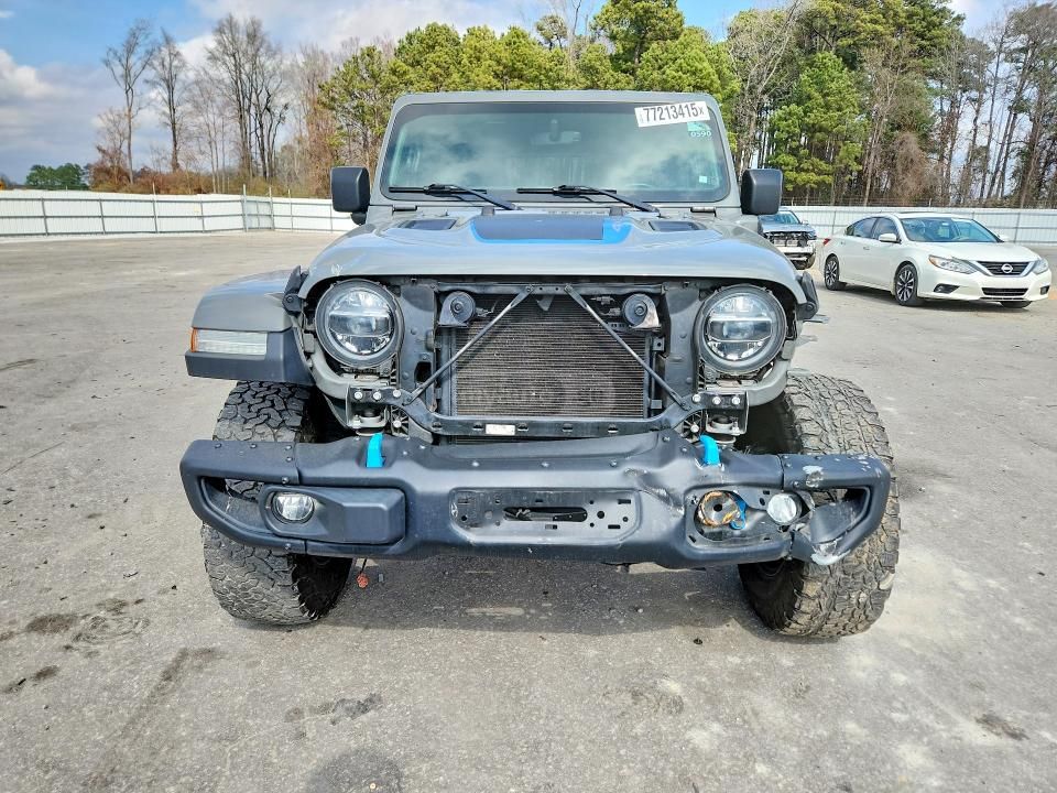 Jeep Wrangler - фото 3