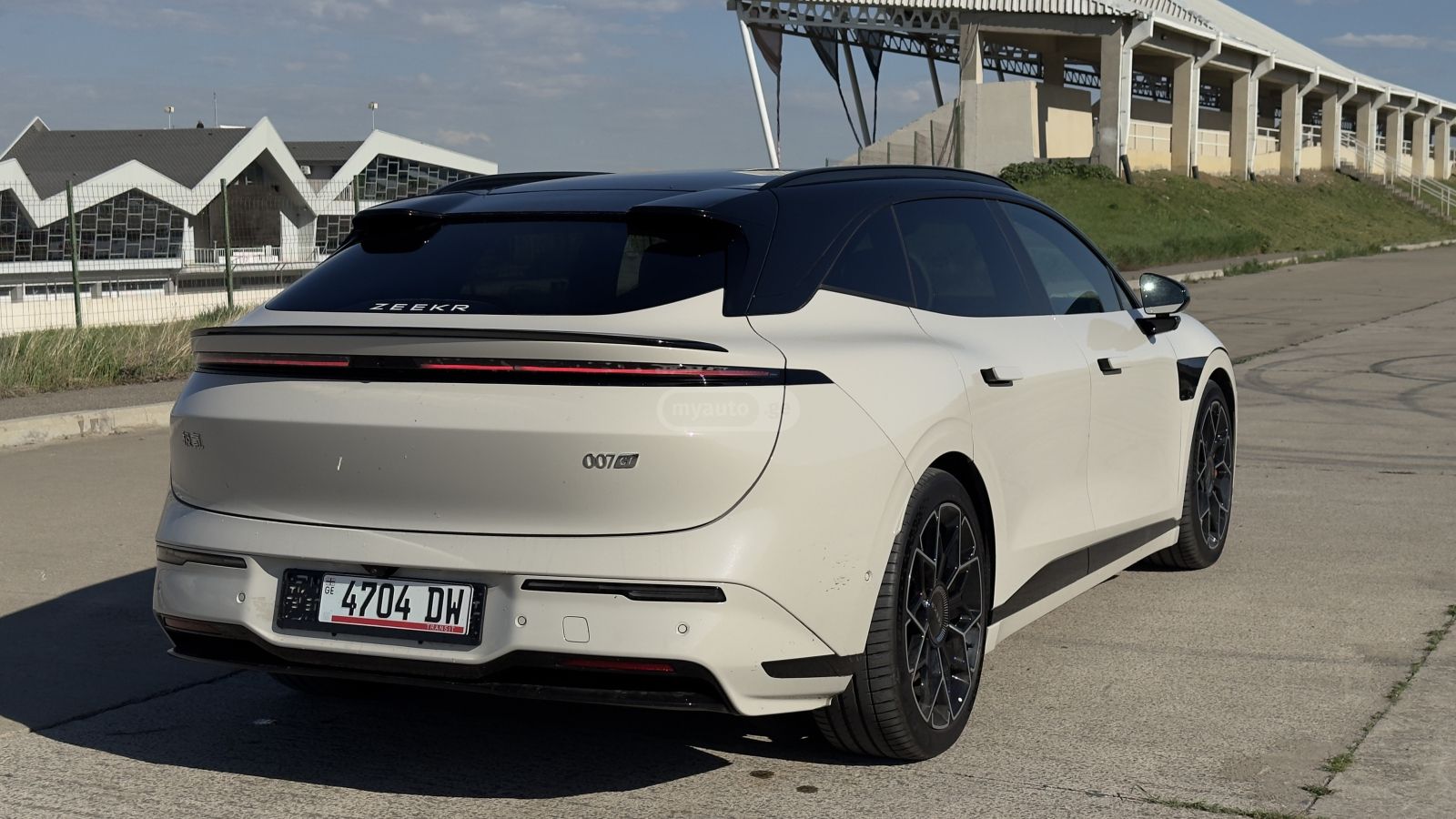 Zeekr 007 - фото 6