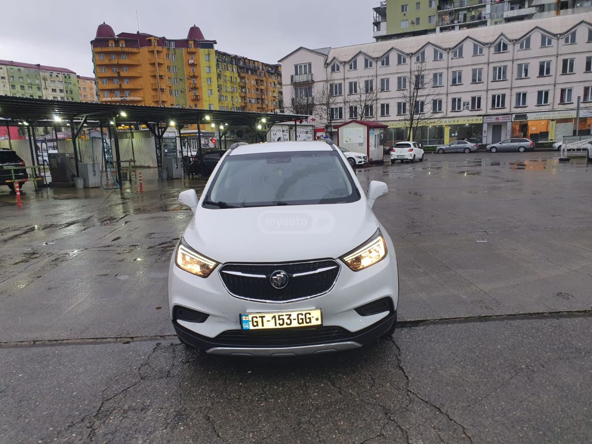 Buick Encore - фото 1