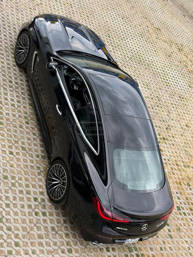 نمای دیگر Mercedes-Benz 2024