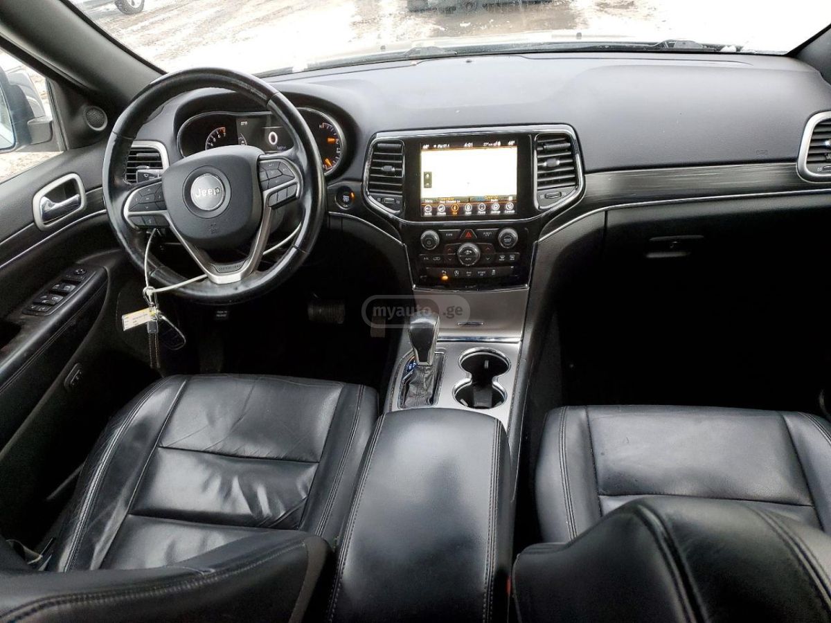 Jeep Grand Cherokee - фото 8