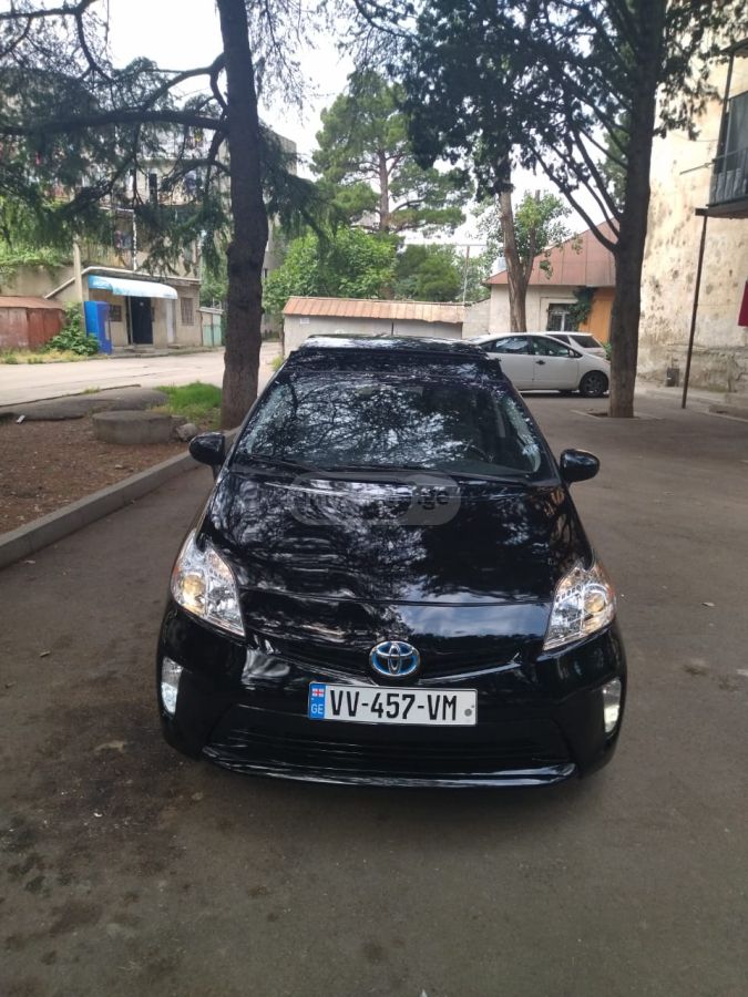 ToyotaPrius2014