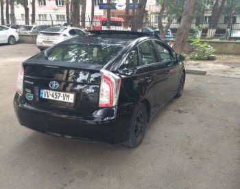 ToyotaPrius2014