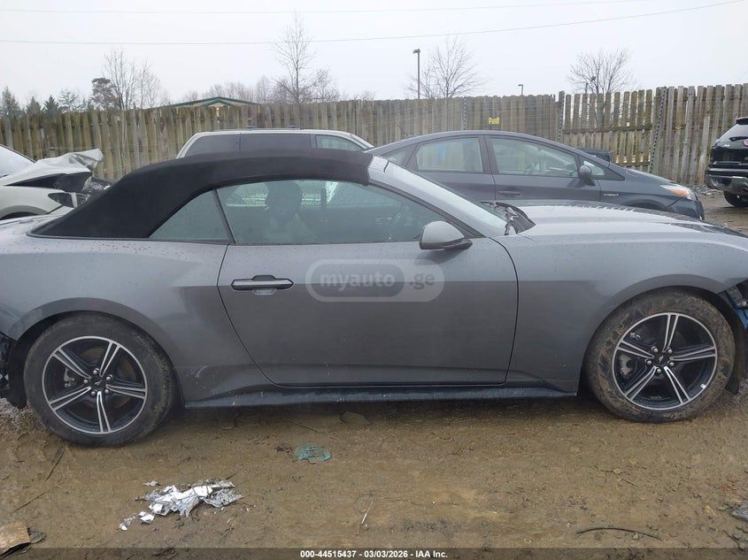 Ford Mustang 2025 — миниатюра 13