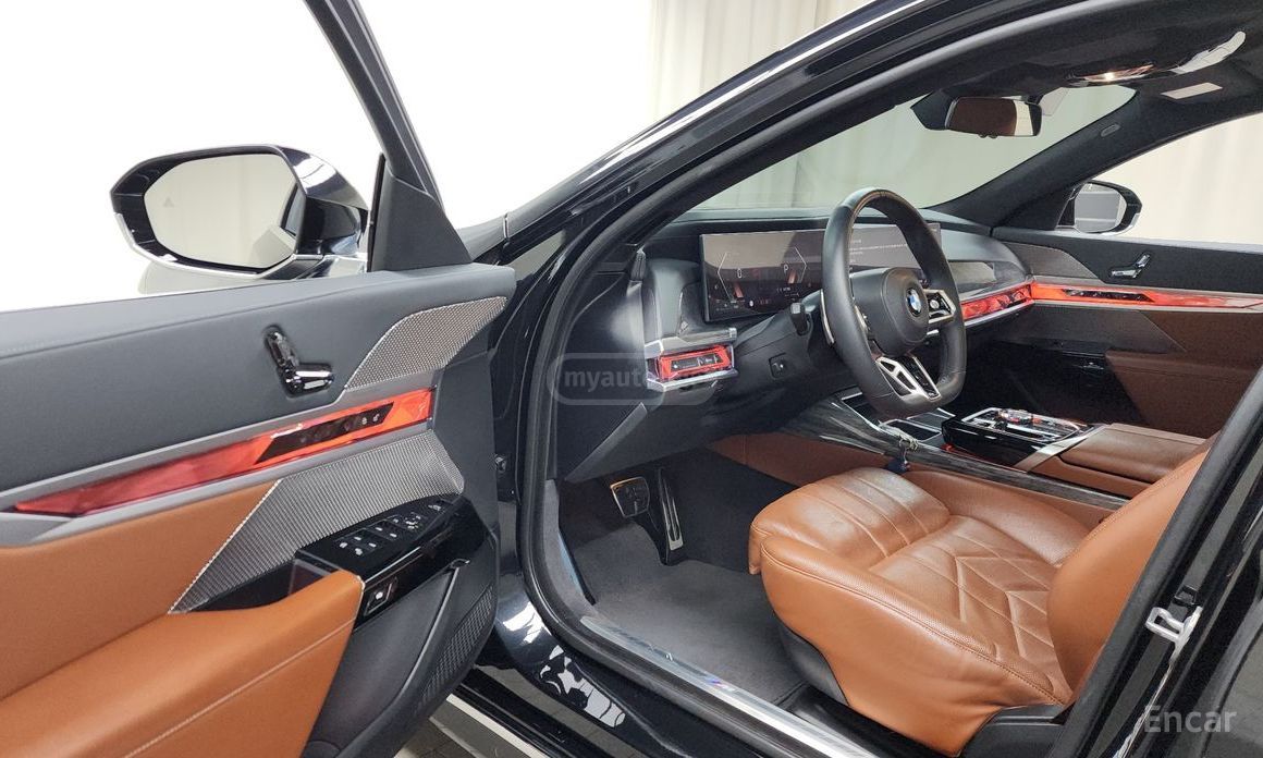 BMW 740 2023 — миниатюра 10