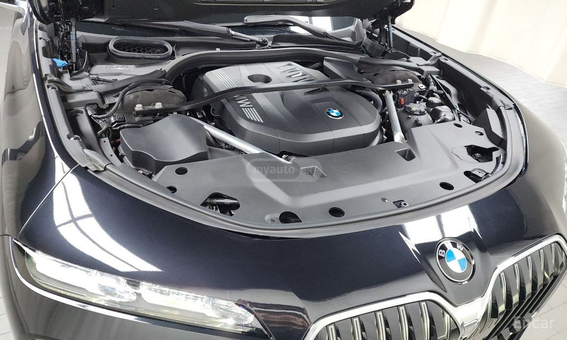 BMW 740 2023 — миниатюра 6