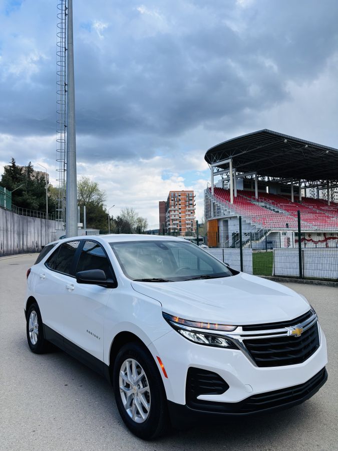 Chevrolet Equinox - фото 1