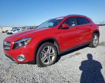 Mercedes-BenzGLA 250