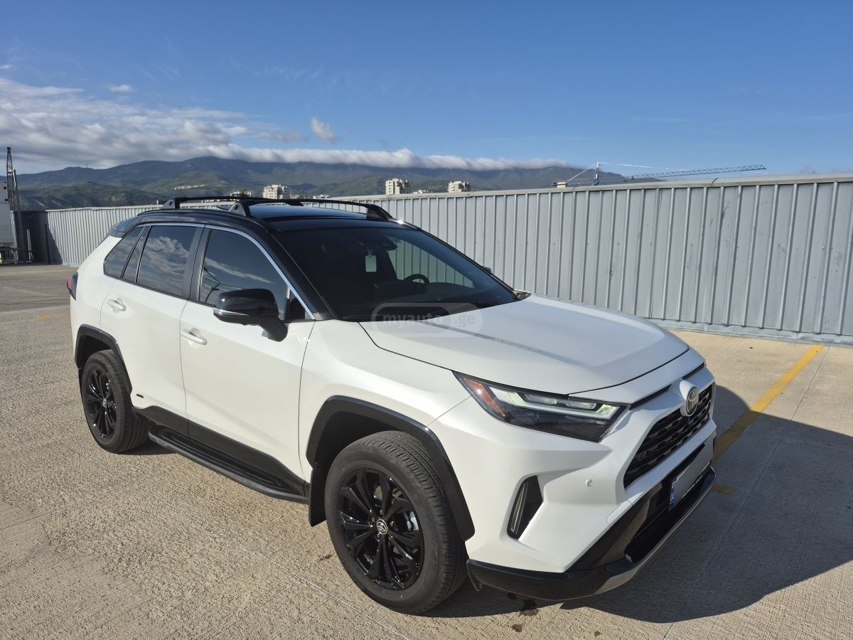 Toyota Rav 4 - фото 5