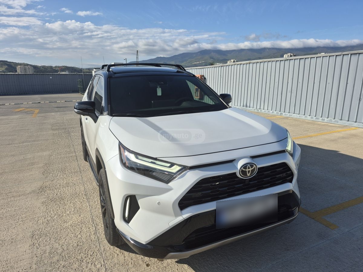 Toyota Rav 4 - фото 6