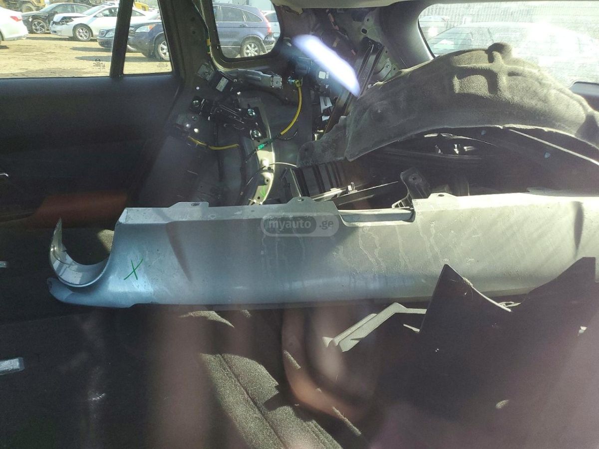 Mazda CX-50 - фото 10