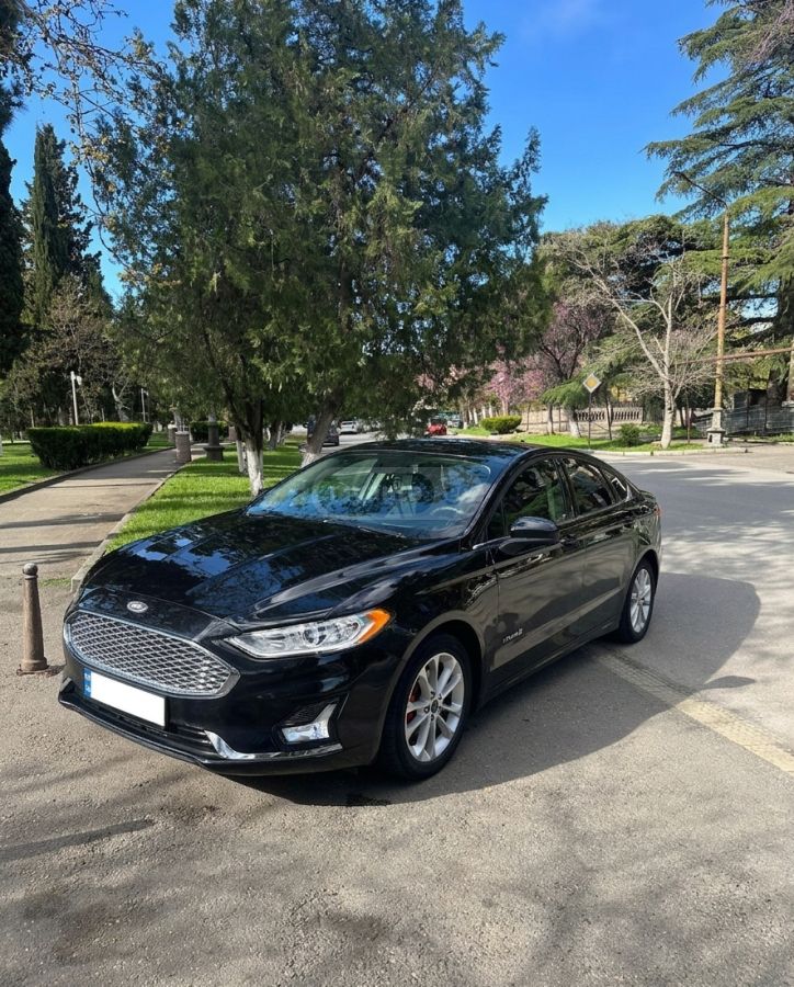 Ford Fusion - фото 3