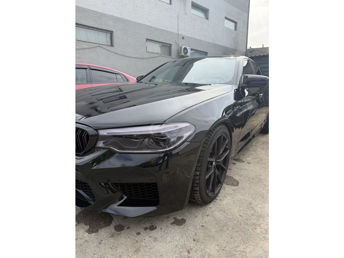 BMW M5 - фото 3