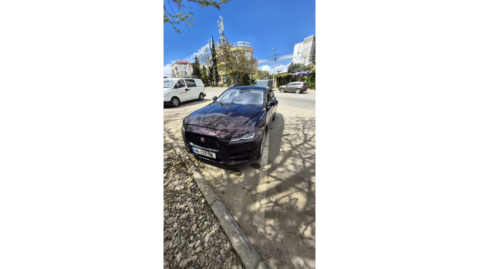 Jaguar XF - фото 1