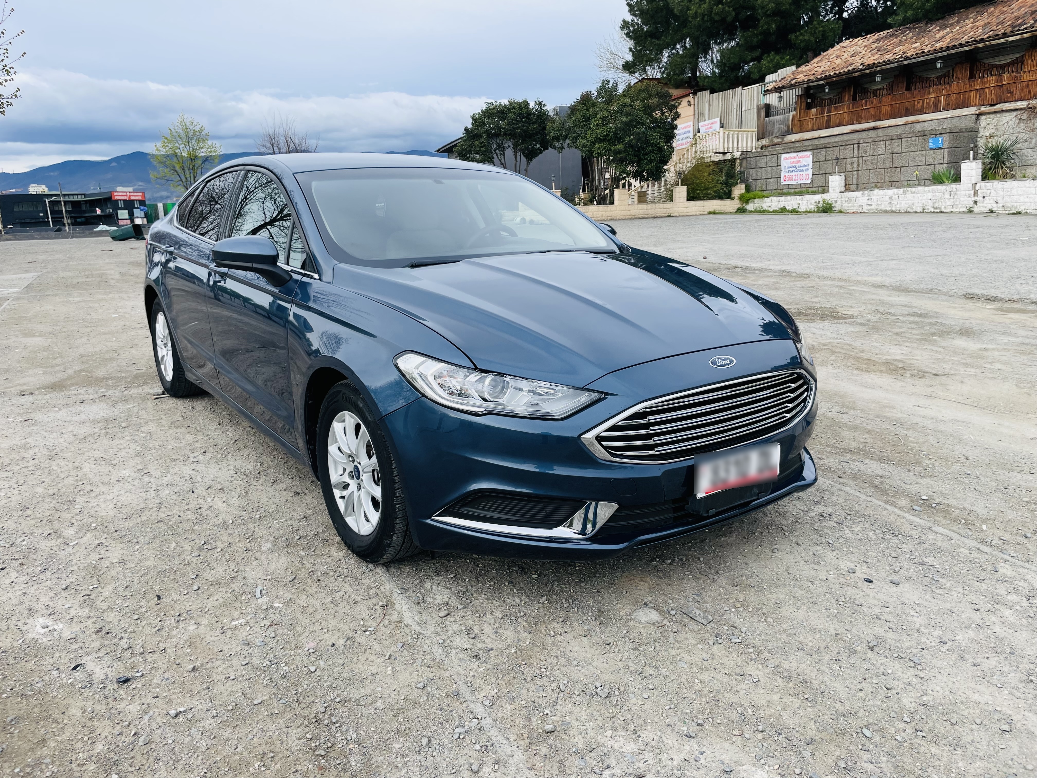 Ford Fusion - фото 1