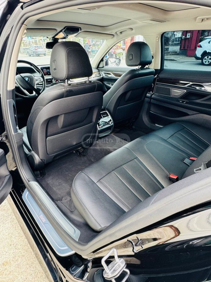 BMW 740 - фото 3