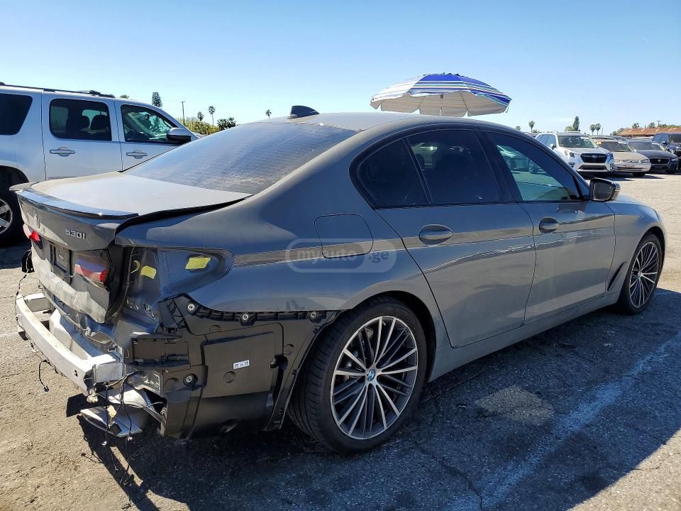 BMW 530 - фото 3