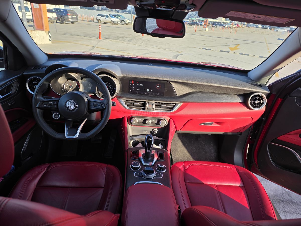 Alfa Romeo Stelvio - фото 11