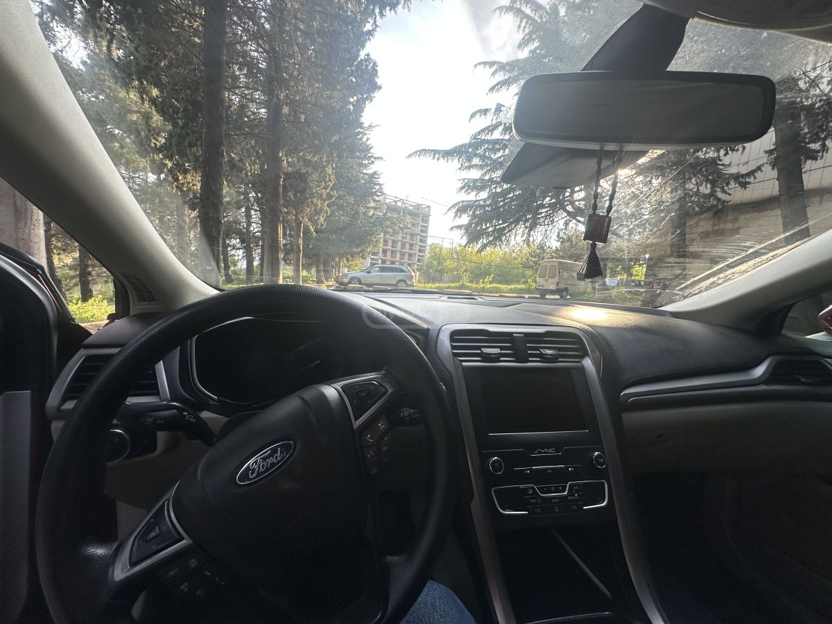 Ford Fusion - фото 3