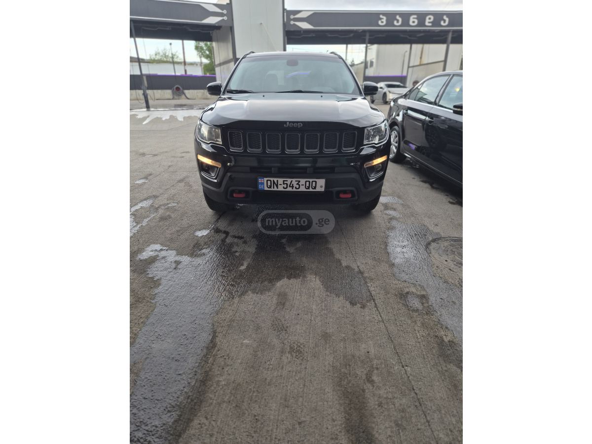 Jeep Compass - фото 2