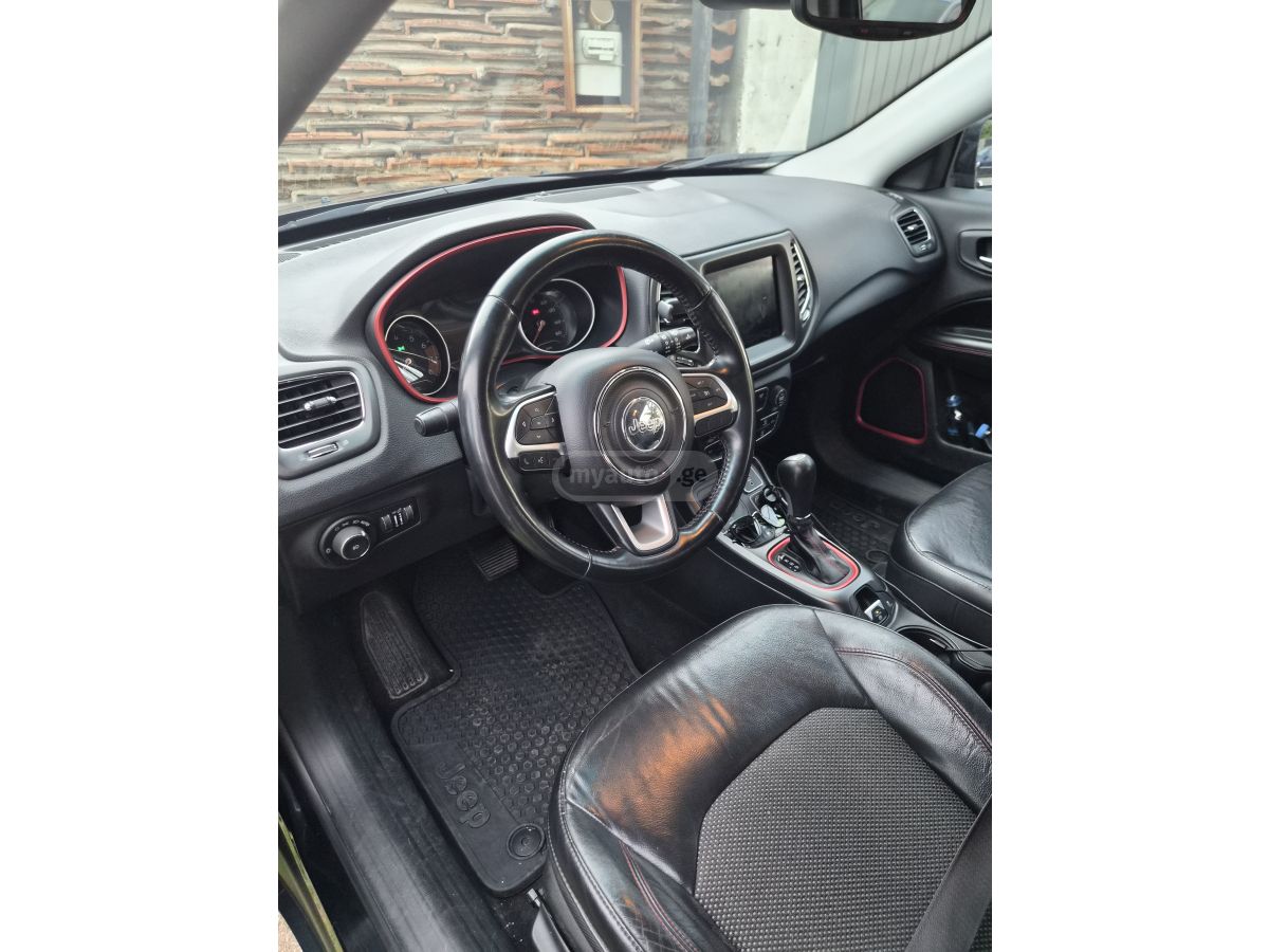 Jeep Compass - фото 4