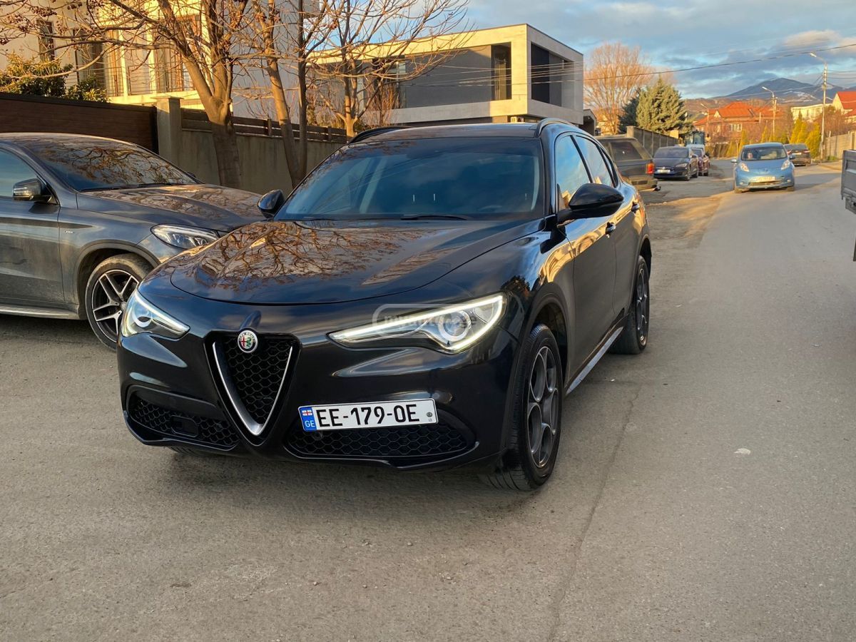 Alfa Romeo Stelvio - фото 2
