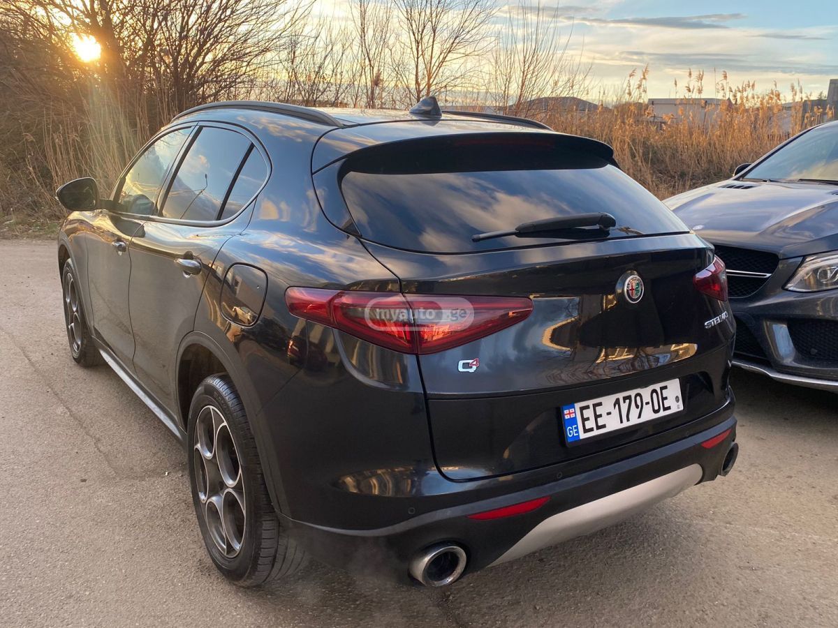 Alfa Romeo Stelvio - фото 6