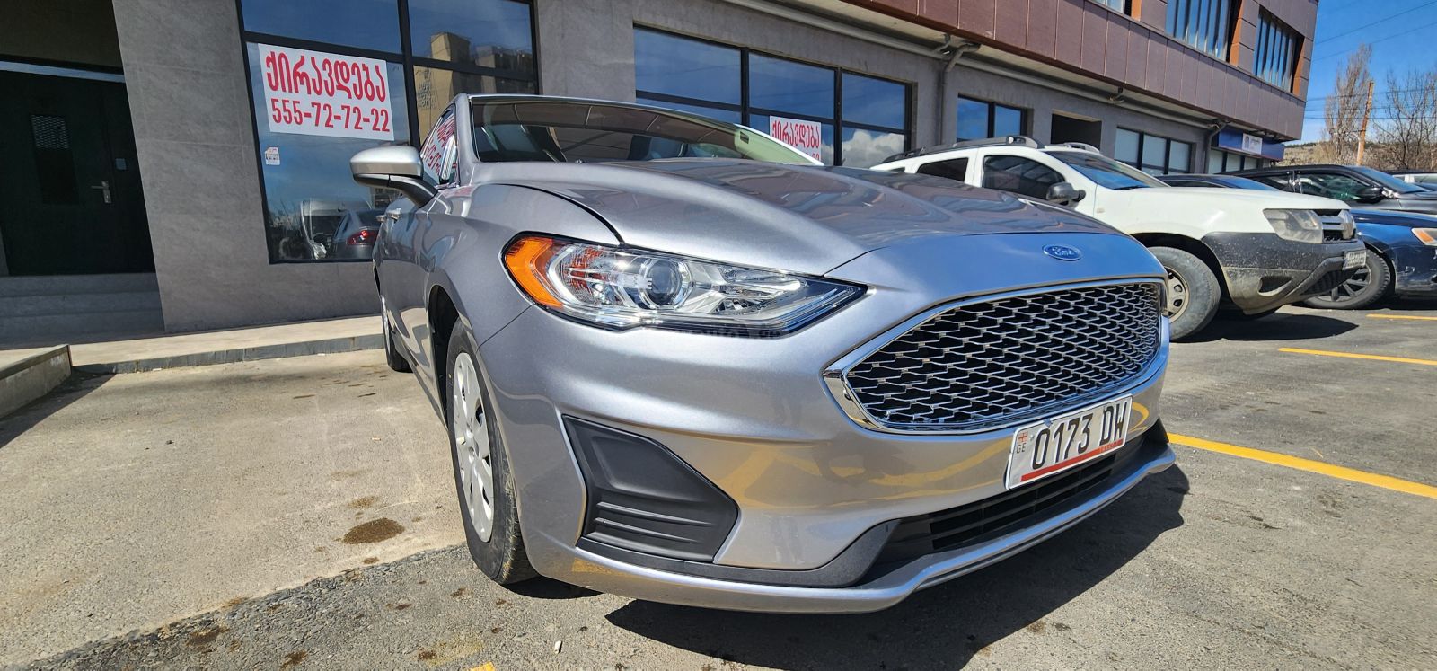 Ford Fusion - фото 1