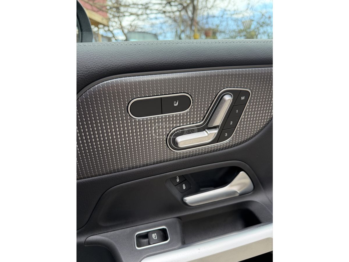 Mercedes-Benz GLB 250 Base GLB 250 4dr Front-Wheel D 2022 — миниатюра 15