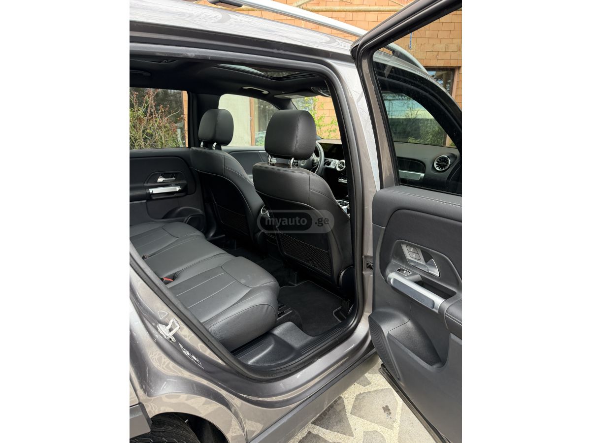 Mercedes-Benz GLB 250 Base GLB 250 4dr Front-Wheel D 2022 — миниатюра 6