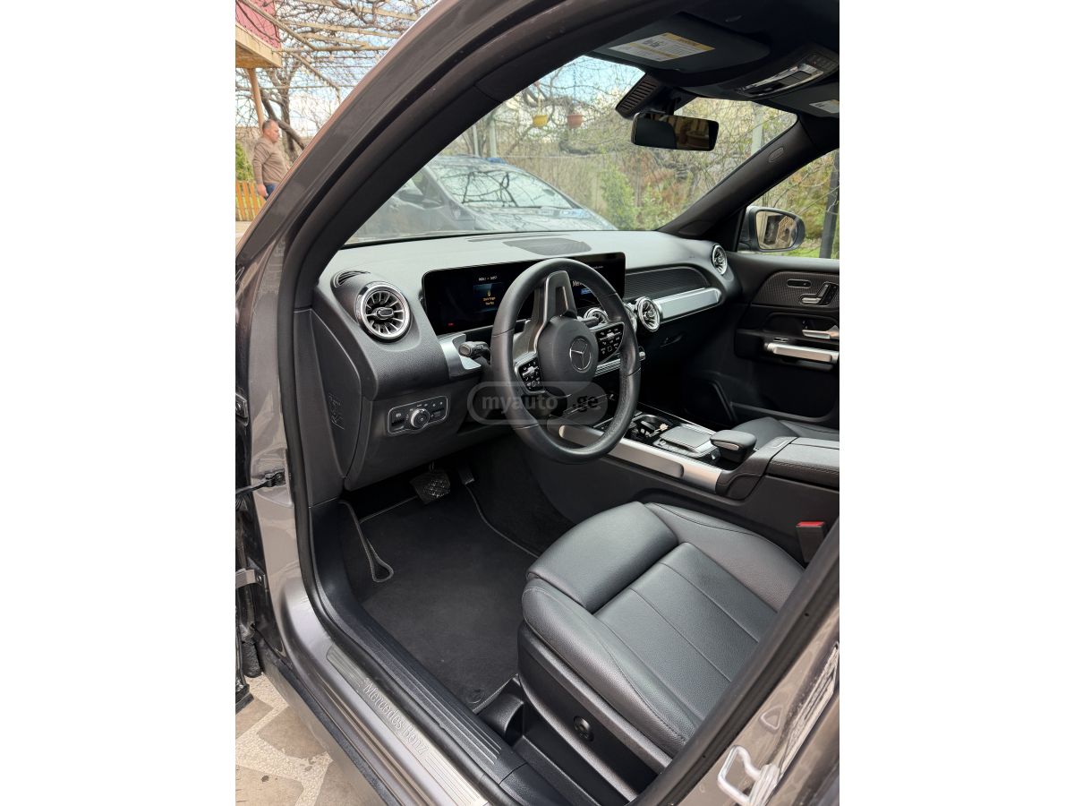 Mercedes-Benz GLB 250 Base GLB 250 4dr Front-Wheel D 2022 — миниатюра 7