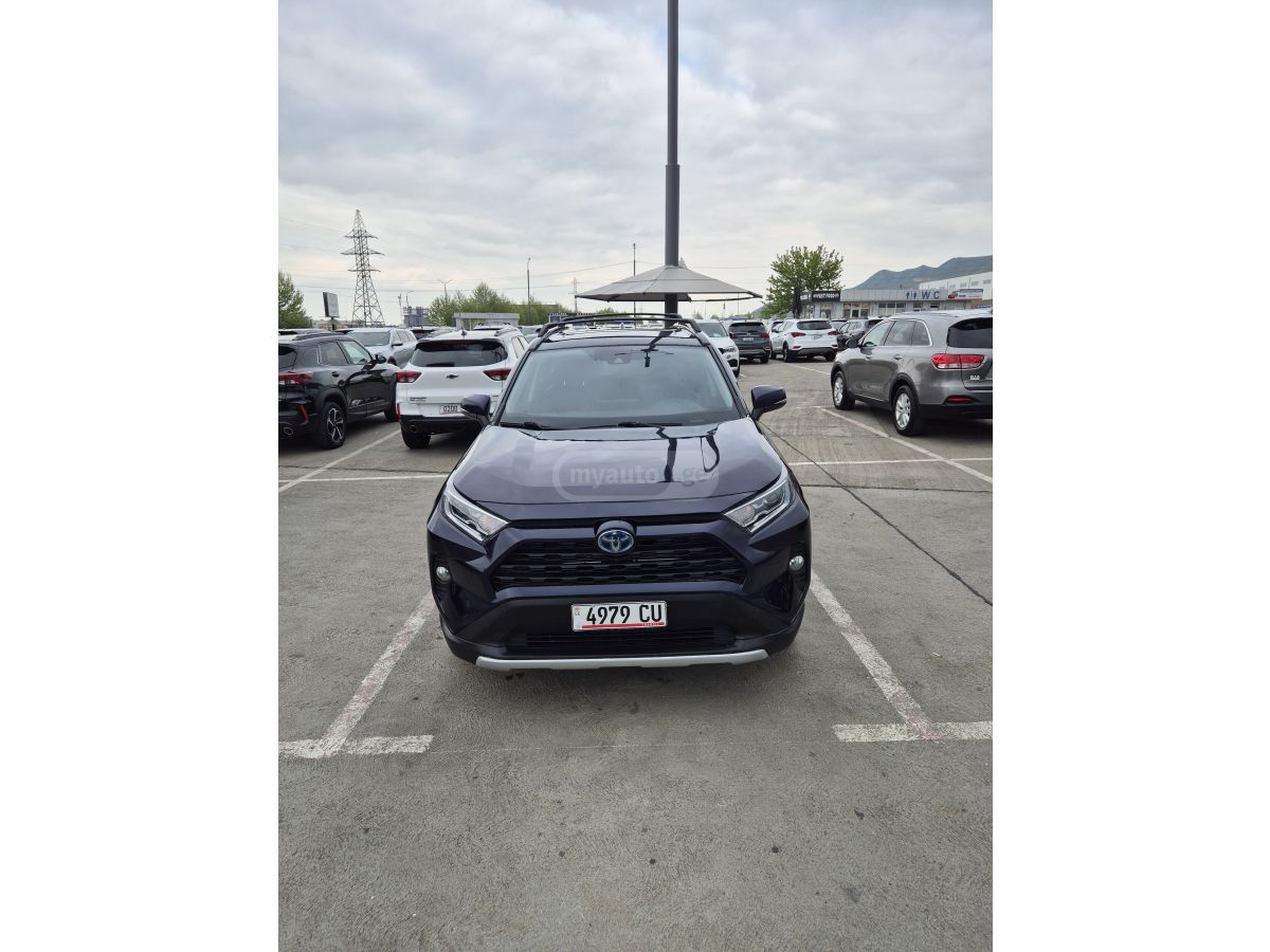 Toyota Rav 4 - фото 1