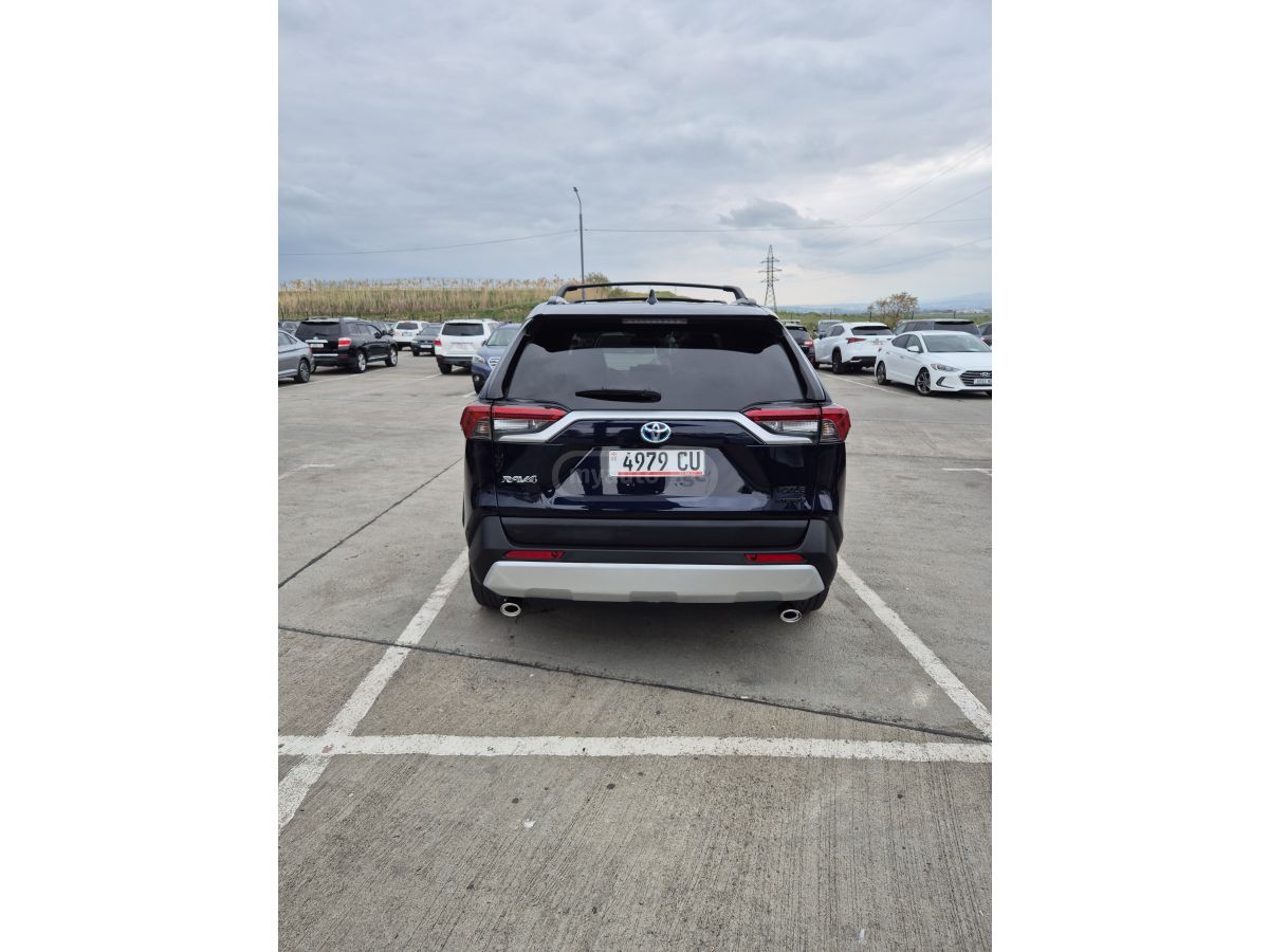 Toyota Rav 4 - фото 4