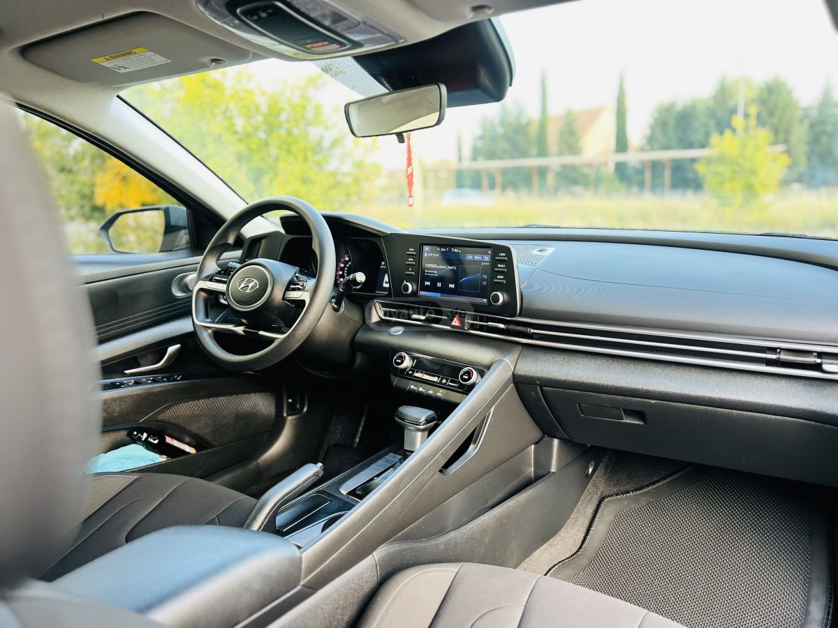 Hyundai Elantra - фото 9