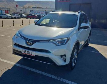 ToyotaRAV 4