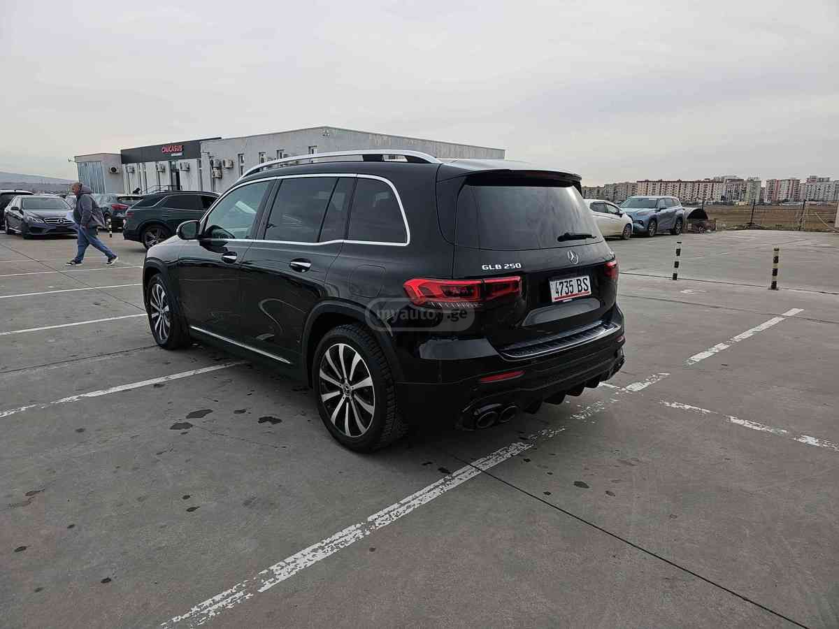 Mercedes-Benz GLB 250 2021 — миниатюра 8