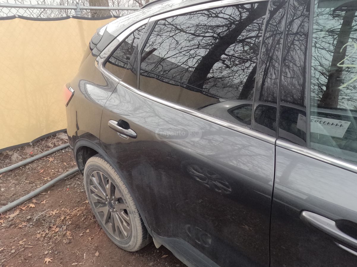 Ford Escape - фото 8