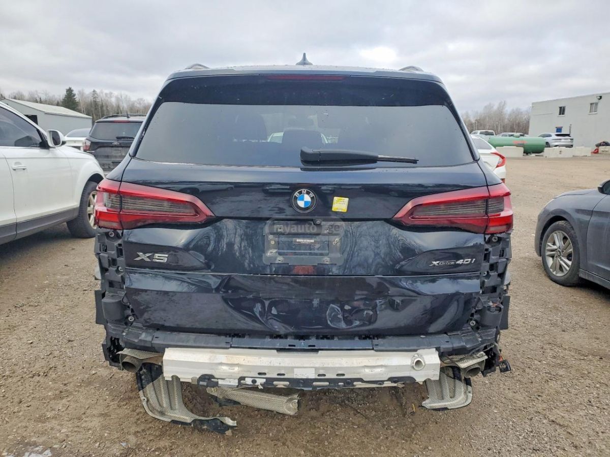 BMW X5 - фото 6