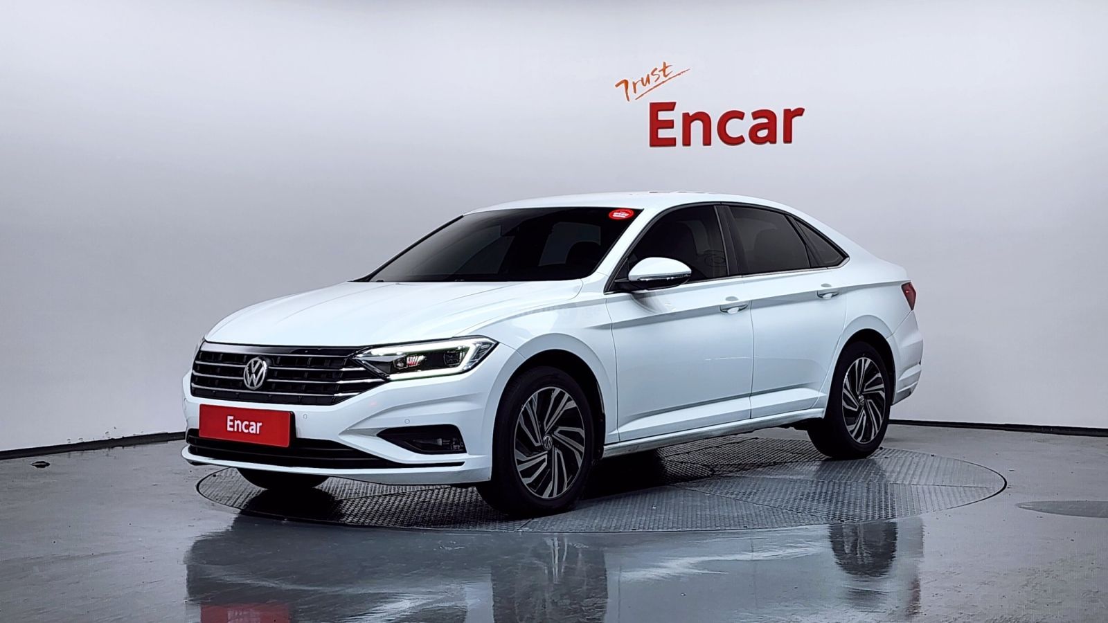 Volkswagen Jetta - фото 1