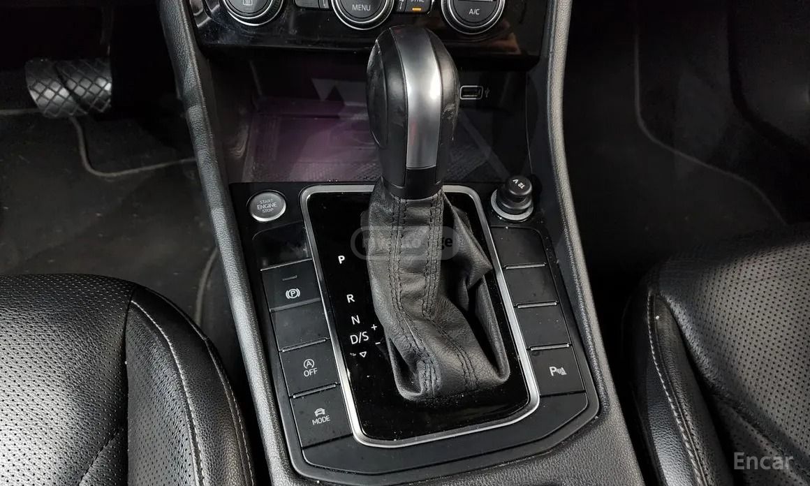 Volkswagen Jetta - фото 3