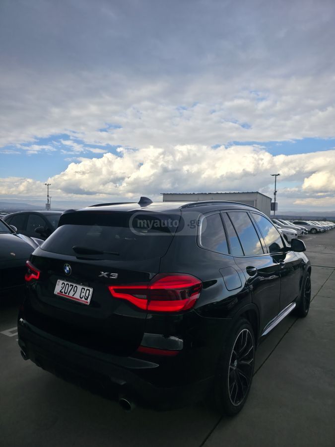 BMW X3 - фото 3